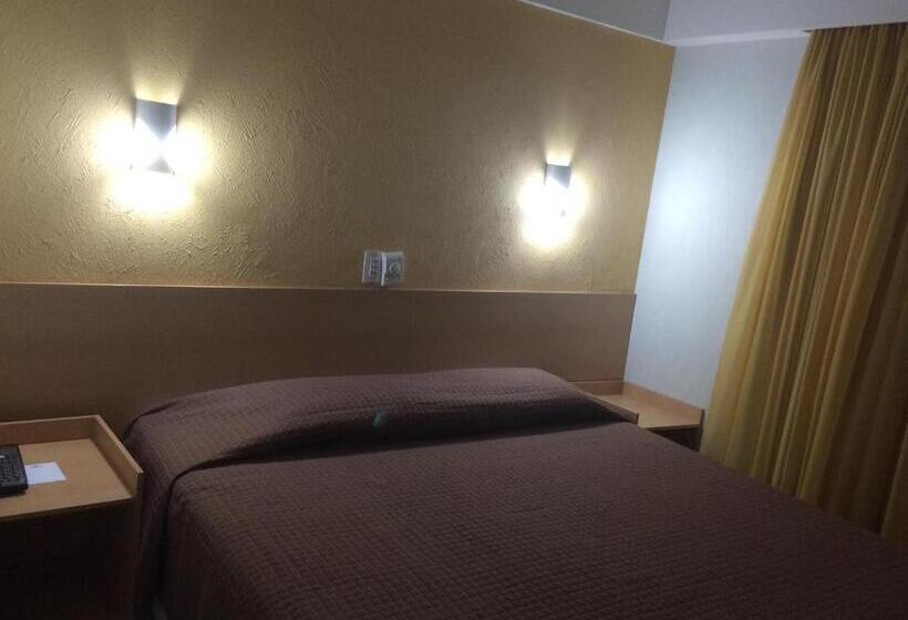 جناح جونيور, Marante Plaza