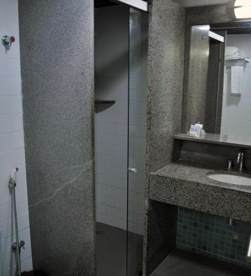 غرفة قياسية, Marante Plaza