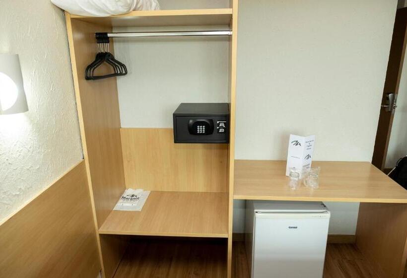 غرفة ديلوكس, Marante Plaza