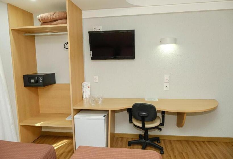 غرفة قياسية, Marante Plaza