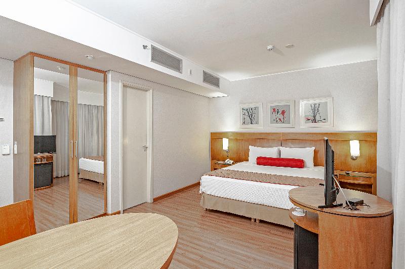 Camera Deluxe, Slaviero Moema