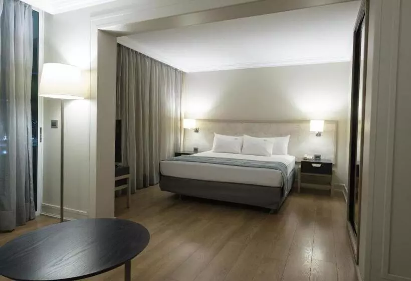 اتاق سوپریور با چشم‌انداز دریا, Terrado Suites Iquique