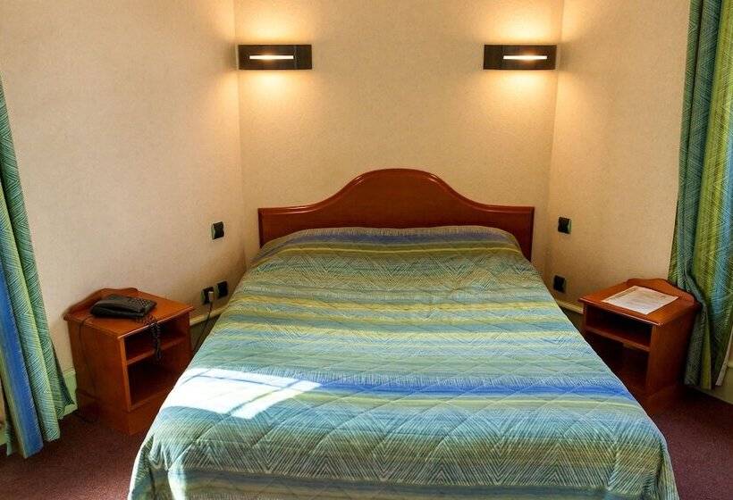 Номер Стандарт, Logis Hotel Restaurant Croix Verte