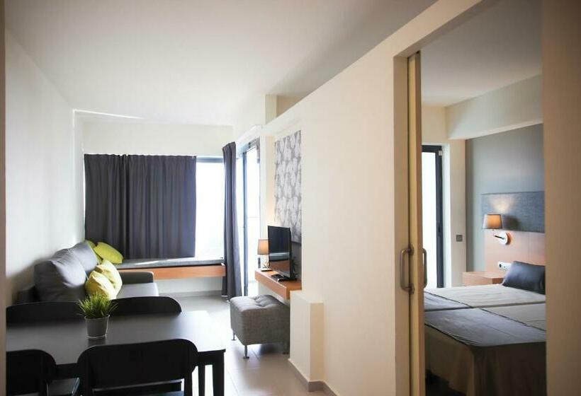 オーシャンビュースタンダードルーム, Fergus Cap Roig