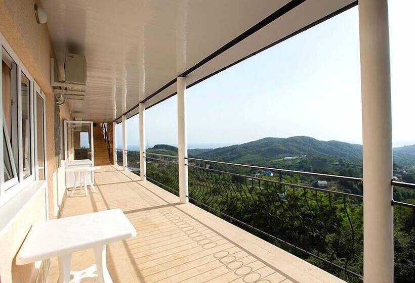 可观海景的舒适型房间, Happylinn