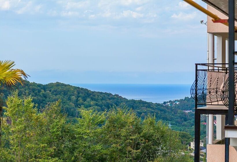 可观海景的舒适型房间, Happylinn