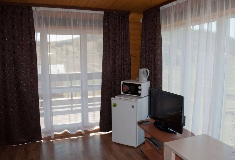 בקתה דלוקס, Holiday Village Bayar