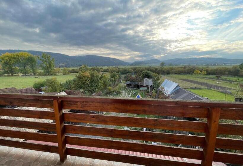 带阳台的三人标准间, Relax Mariánka