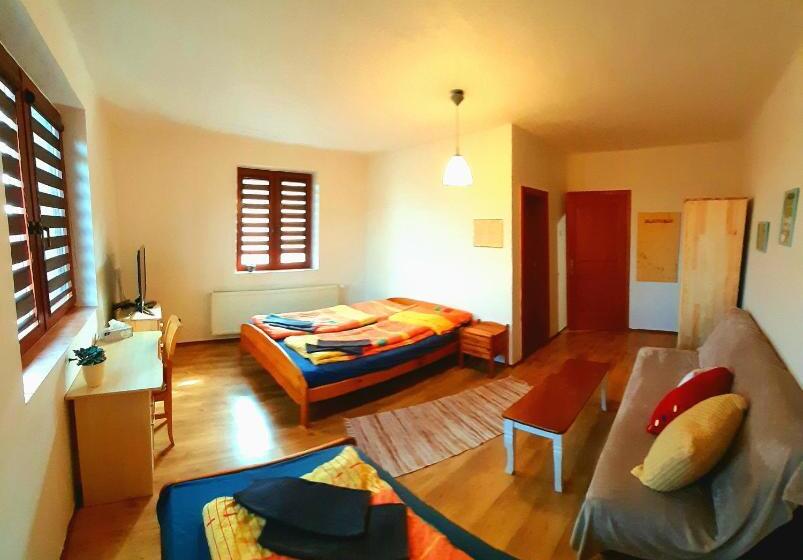 家庭间, Relax Mariánka