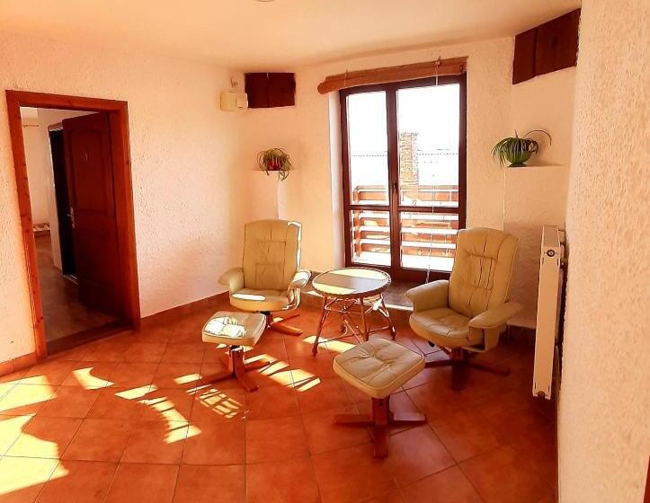 带阳台的三人标准间, Relax Mariánka