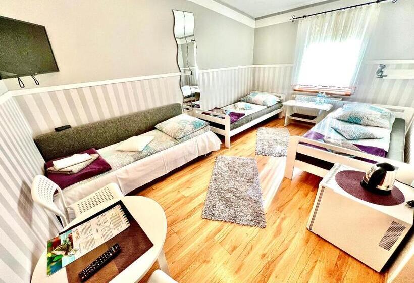 اتاق استاندارد سه نفره, Ziołowa Dolina