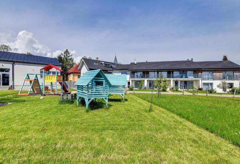 Номер Стандарт с Балконом, Penzión čerešňový Sad & Wellness