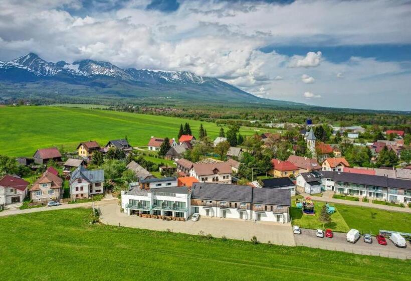 Номер Стандарт с Балконом, Penzión čerešňový Sad & Wellness