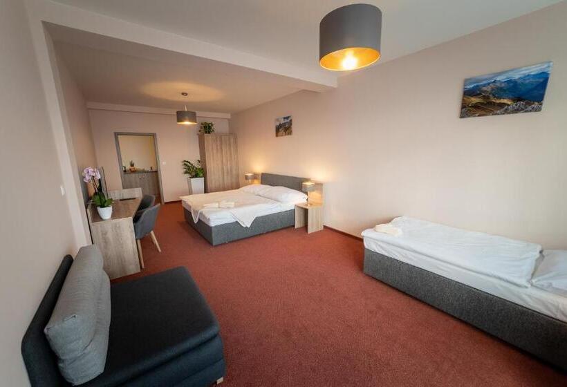 Номер Стандарт Трехместный, Penzión čerešňový Sad & Wellness