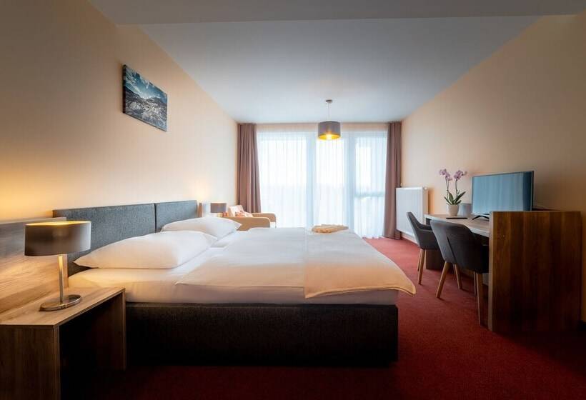 Номер Стандарт Трехместный, Penzión čerešňový Sad & Wellness