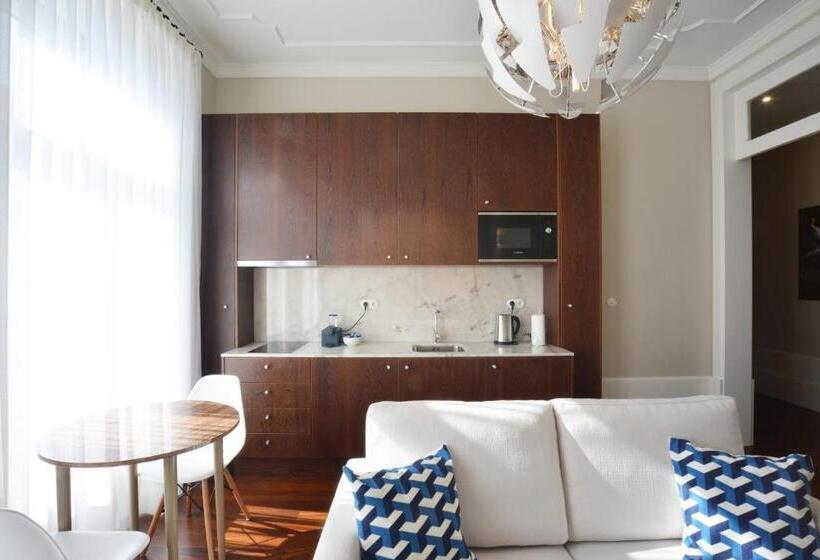 آپارتمان لوکس 1 خوابه, Youropo   Market