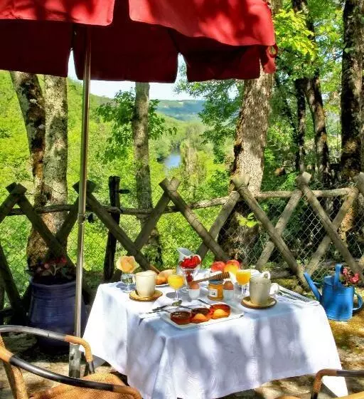 スタンダードルーム, Auberge De Castel Merle