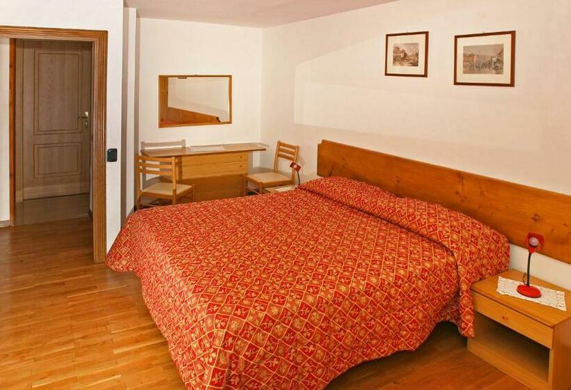 침실이 1개인 아파트 연결 중, Biancaneve