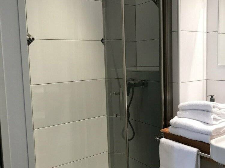 Номер Стандарт, Hôtel Restaurant De Londres