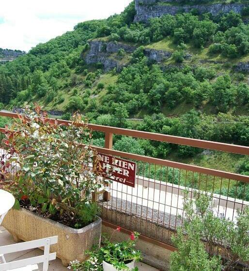 غرفة سوبيريور ذات إطلالة, Le Terminus Des Pèlerins