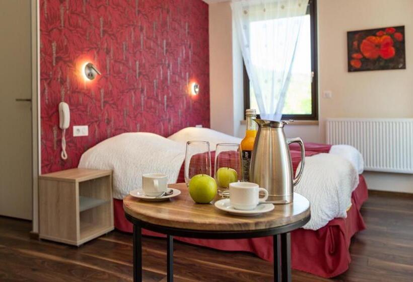 ガーデンビュースタンダードルーム, Logis Hotel Des Vosges