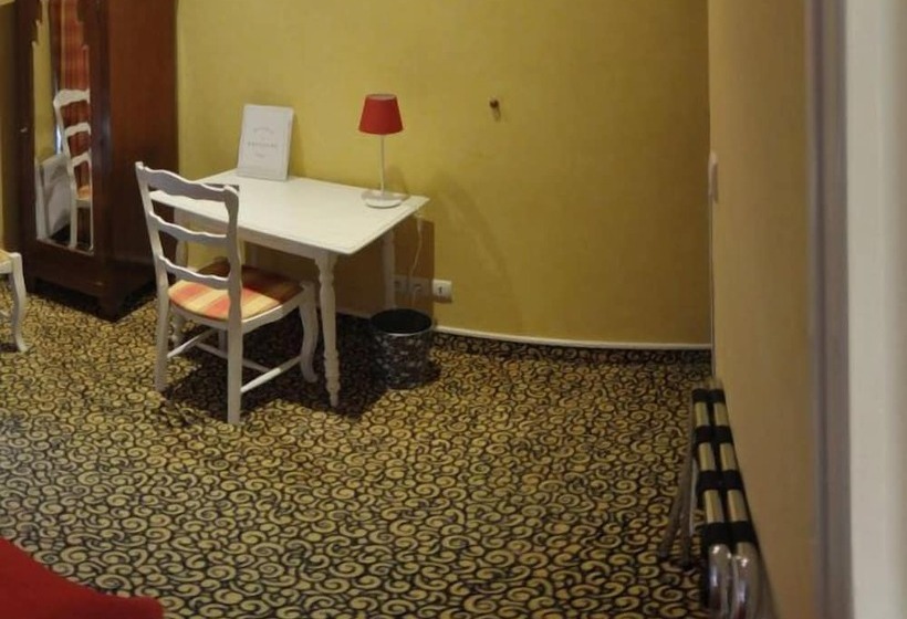 スタンダードルーム, Logis Le Bretagne