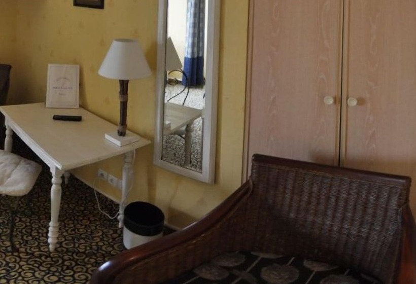 スタンダードトリプルルーム, Logis Le Bretagne