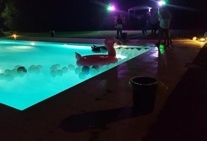 Chambre Standard Lit King Size, Villa Ghia