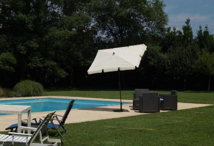 Chambre Standard Lit King Size, Villa Ghia