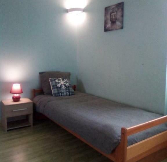 패밀리 룸, L Octodon