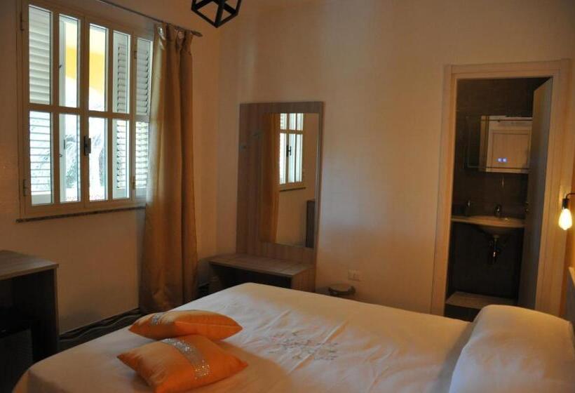 Pokój Standard, La Fenice