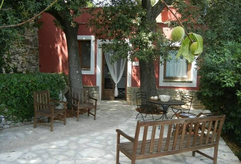 庭の見える１ベッドルームアパートメント, Villa Elena B&b Di Charme
