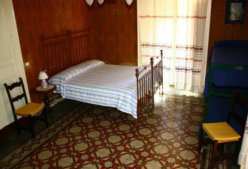 スタンダード4人部屋, B&b Sotto I Pini