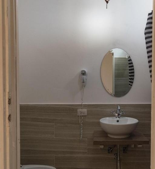 غرفة عائلية, Antica Terrazza Frascati