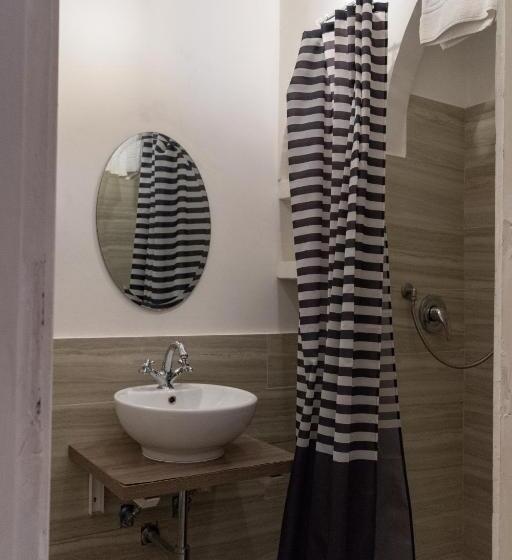 غرفة عائلية, Antica Terrazza Frascati