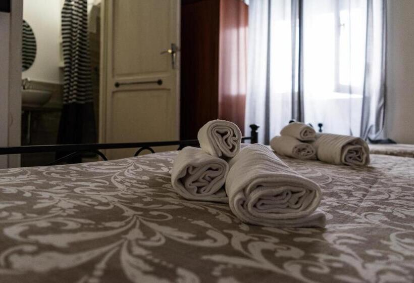 غرفة عائلية, Antica Terrazza Frascati