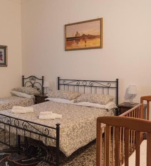 غرفة عائلية, Antica Terrazza Frascati