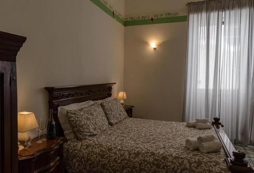 غرفة إقتصادية, Antica Terrazza Frascati