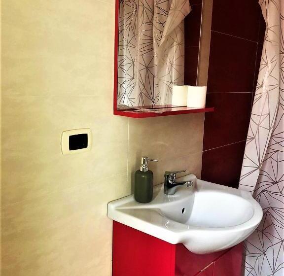 Четырехместный Номер Стандарт, Guest House Loriano