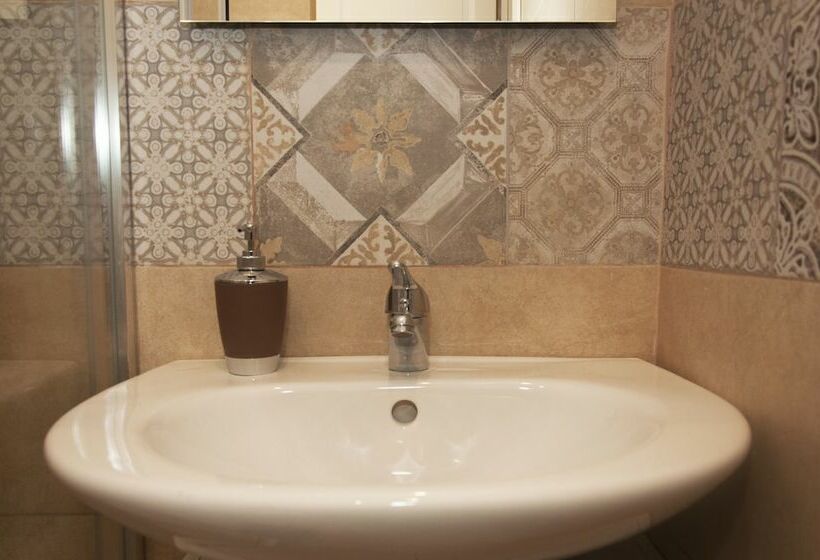 اتاق خانوادگی, Wish Rooms Lecce