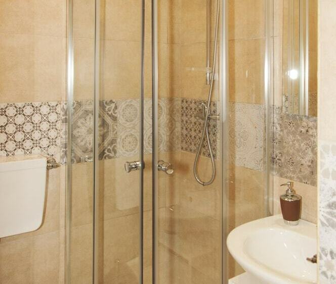 اتاق خانوادگی, Wish Rooms Lecce