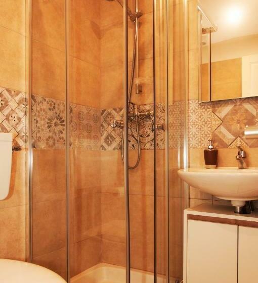اتاق خانوادگی, Wish Rooms Lecce