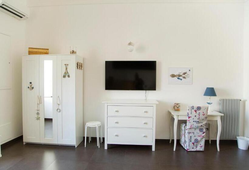 חדר דחוקס עם מיטת קינג, Acqua Cotta