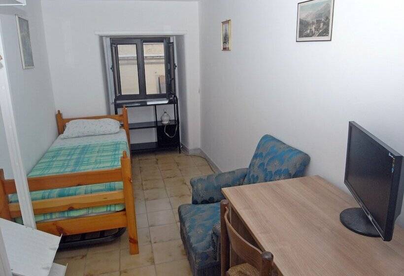 اتاق استاندارد یک نفره, Ag Home Adragna