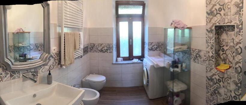 غرفة كومفورت ثلاثية, Oca Carolina