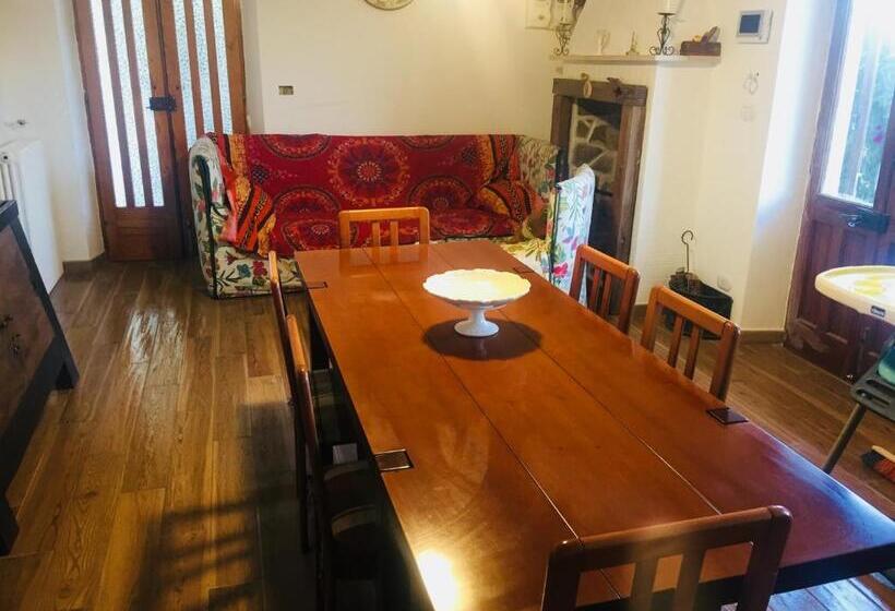 غرفة كومفورت ثلاثية, Oca Carolina