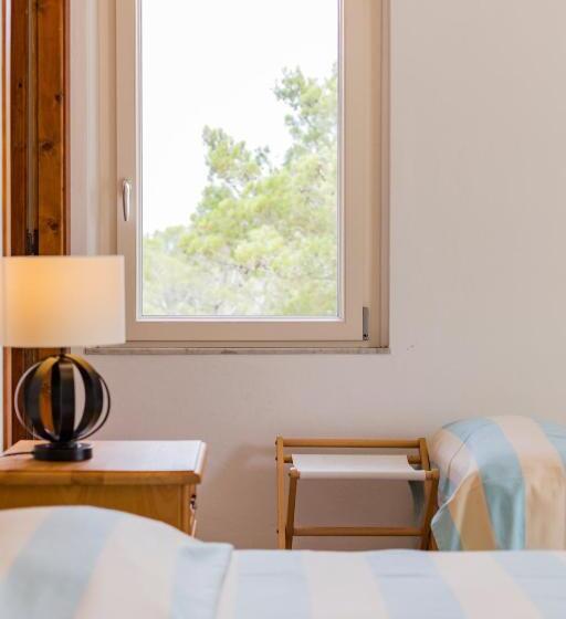 غرفة قياسية مطلّة علي البحر مزوَّدة بشُرفة, Villa Brigida