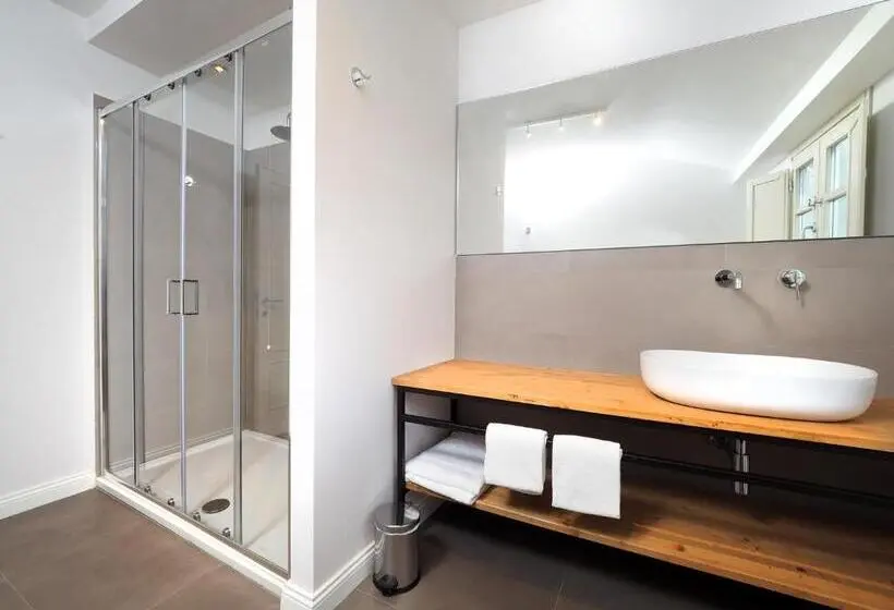 اتاق سوپریور با تخت بزرگ, Corteviva Boutique B&b
