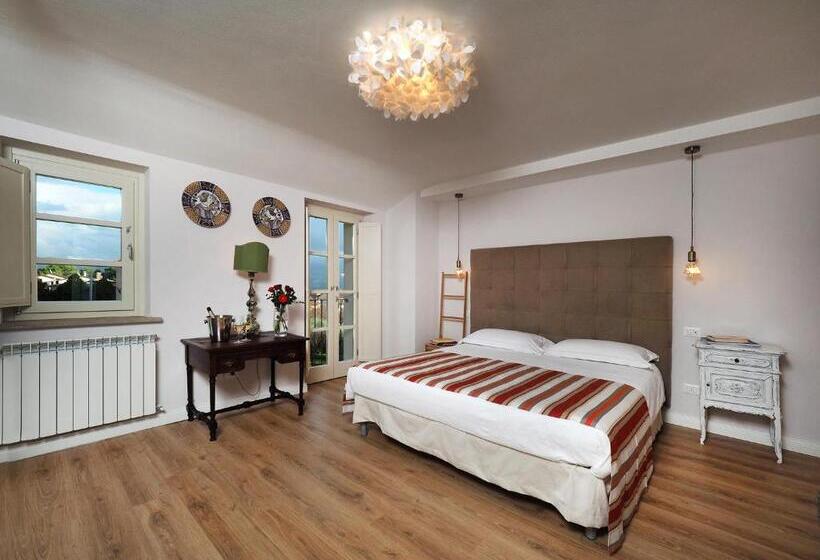 디럭스 룸 킹사이즈 침대, Corteviva Boutique B&b