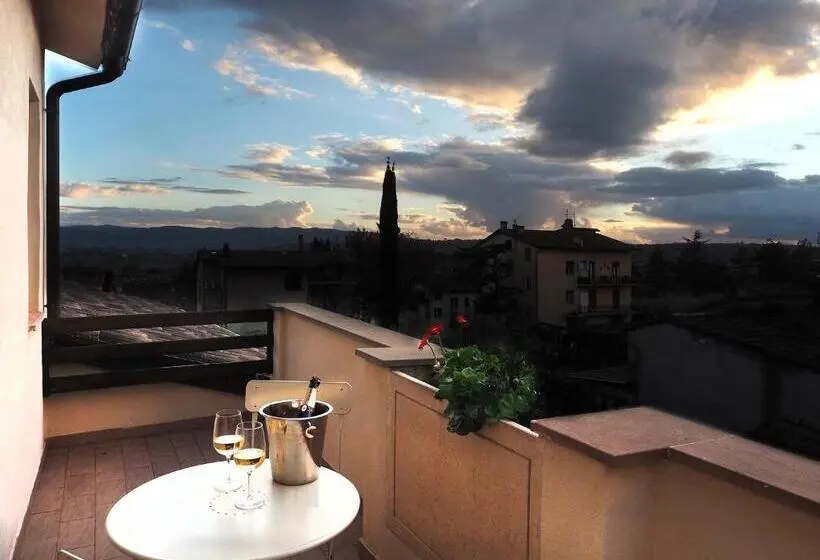 اتاق لوکس با بالکن, Corteviva Boutique B&b